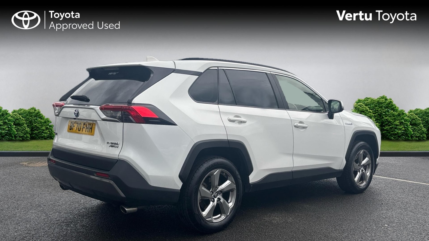 Used Toyota RAV4 2020 for sale - 76131114: Photo 2