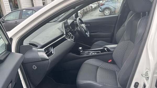 Used Toyota C-HR 2023 for sale - 76234638: Photo 10
