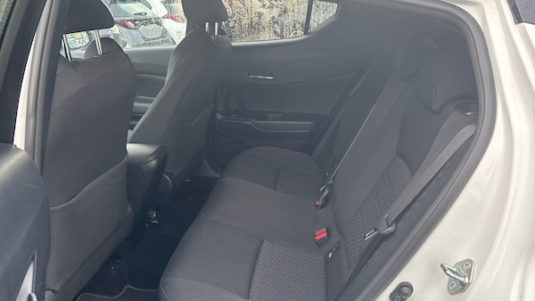 Used Toyota C-HR 2023 for sale - 76234638: Photo 13