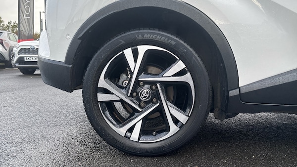 Used Toyota C-HR 2023 for sale - 76234638: Photo 18