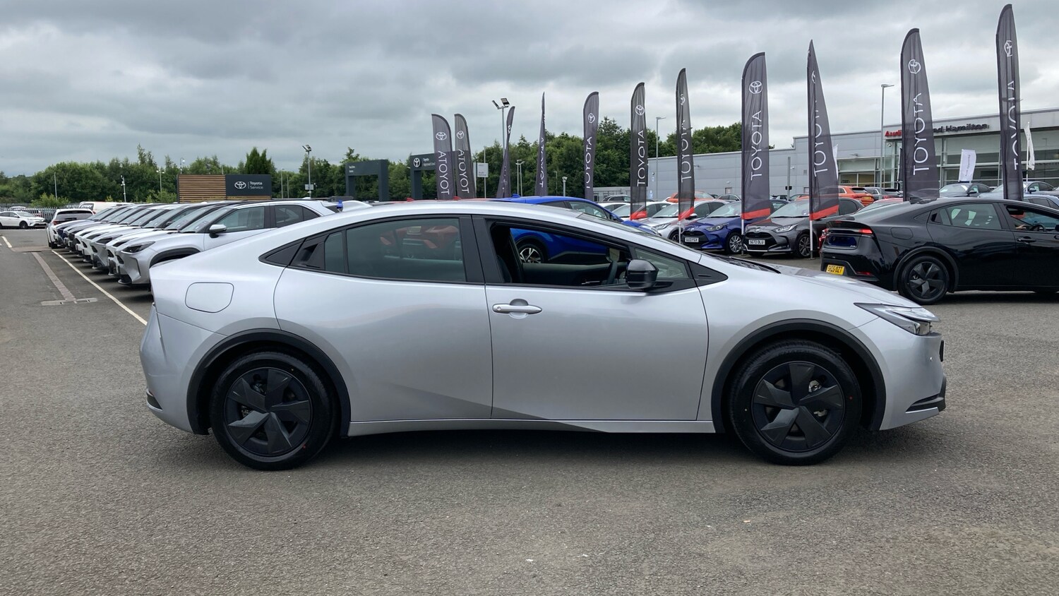 Used Toyota Prius 2025 for sale - 77707378: Photo 16