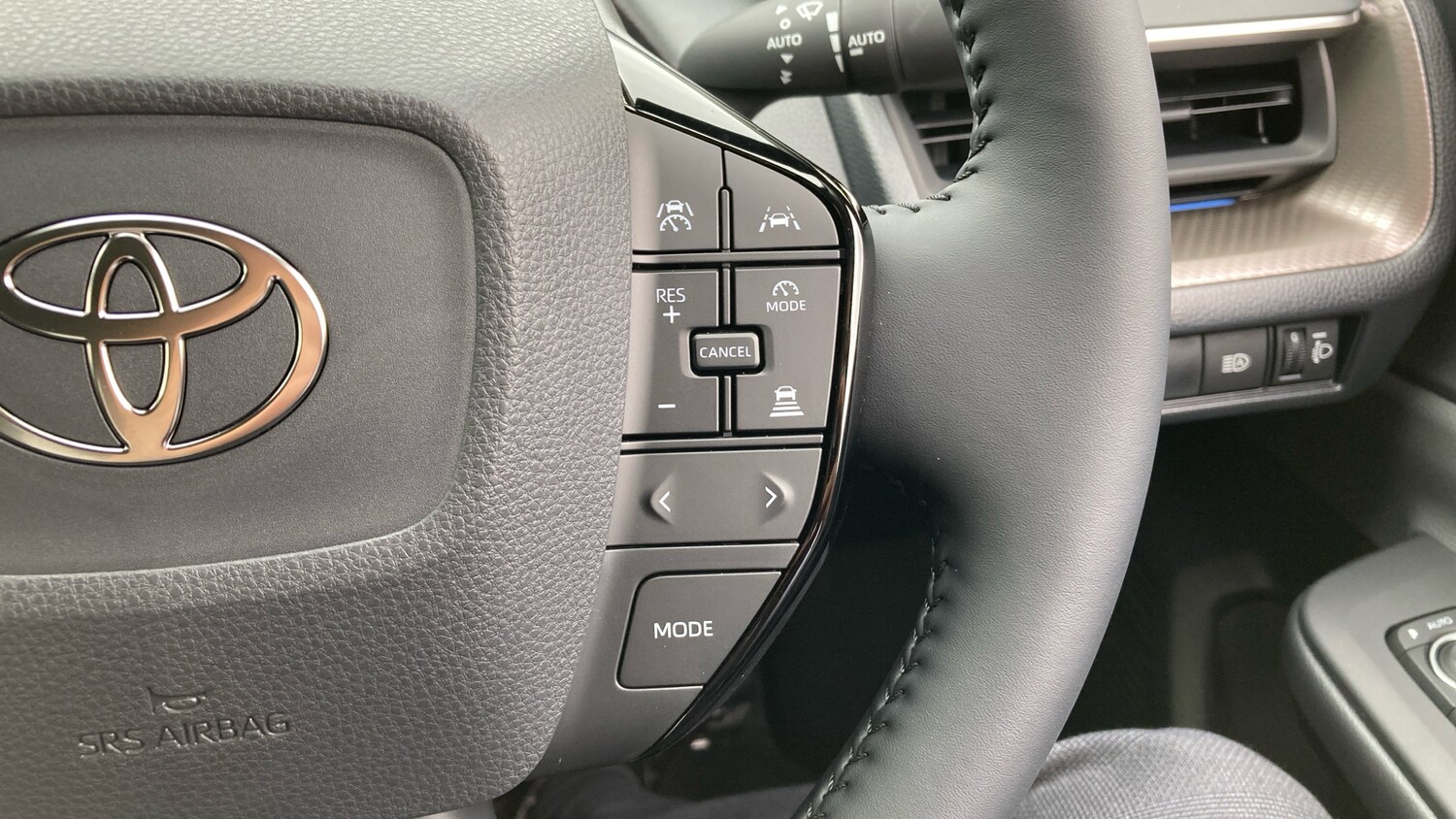 Used Toyota Prius 2025 for sale - 77707378: Photo 25