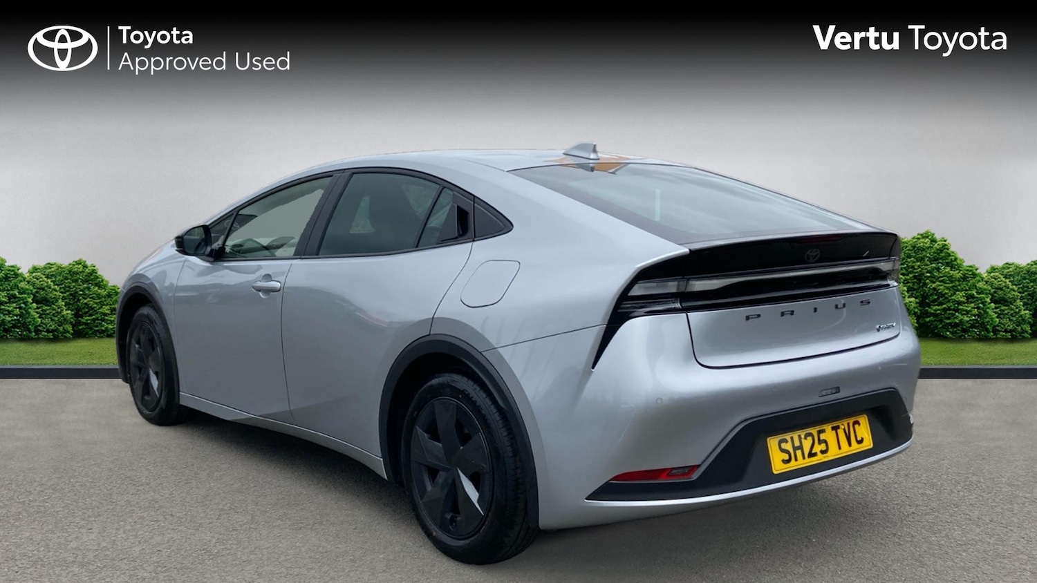 Used Toyota Prius 2025 for sale - 77707378: Photo 4