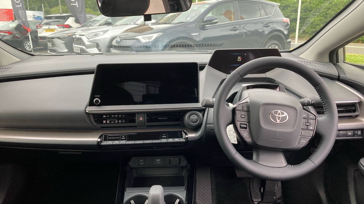 Used Toyota Prius 2025 for sale - 77707378: Photo 5