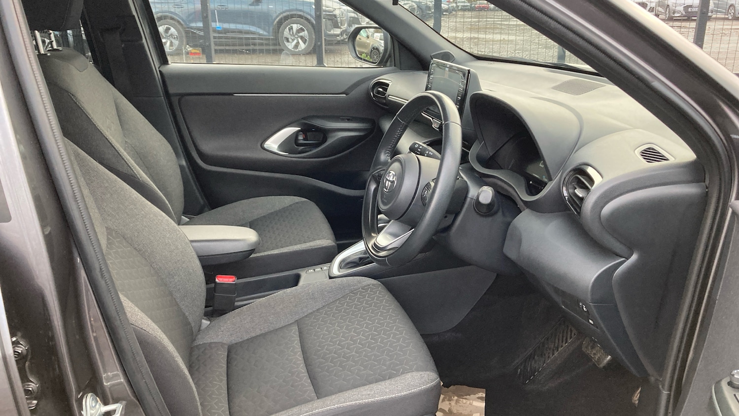 Used Toyota Yaris Cross 2023 for sale - 76719166: Photo 11