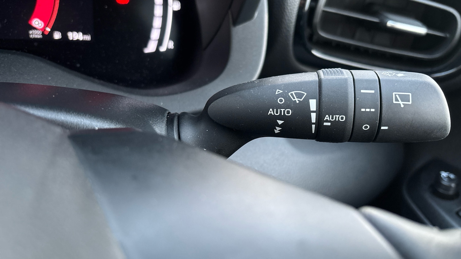 Used Toyota Yaris 2025 for sale - 77813299: Photo 29