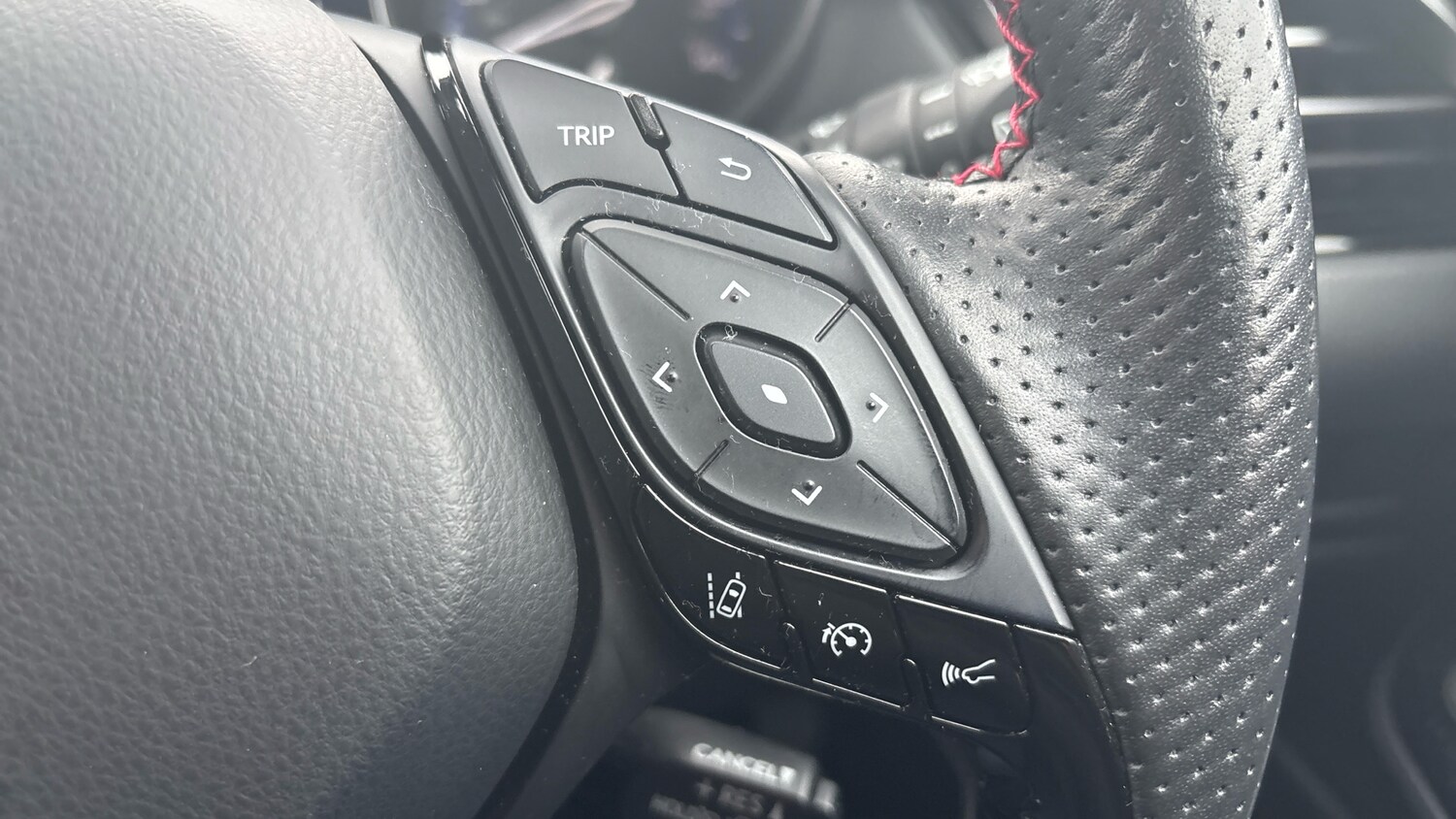 Used Toyota C-HR 2021 for sale - 78064337: Photo 34