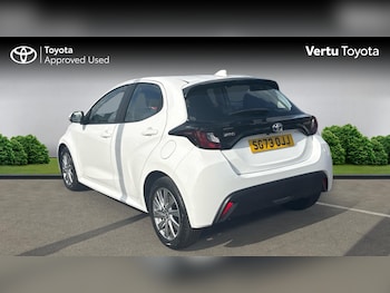 Used Toyota Yaris 2023 for sale - 79444594: Photo