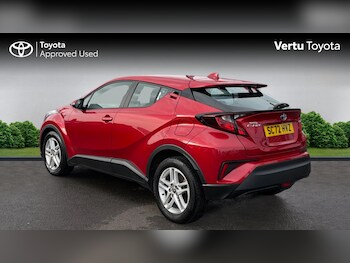 Used Toyota C-HR 2023 for sale - 77931582: Photo