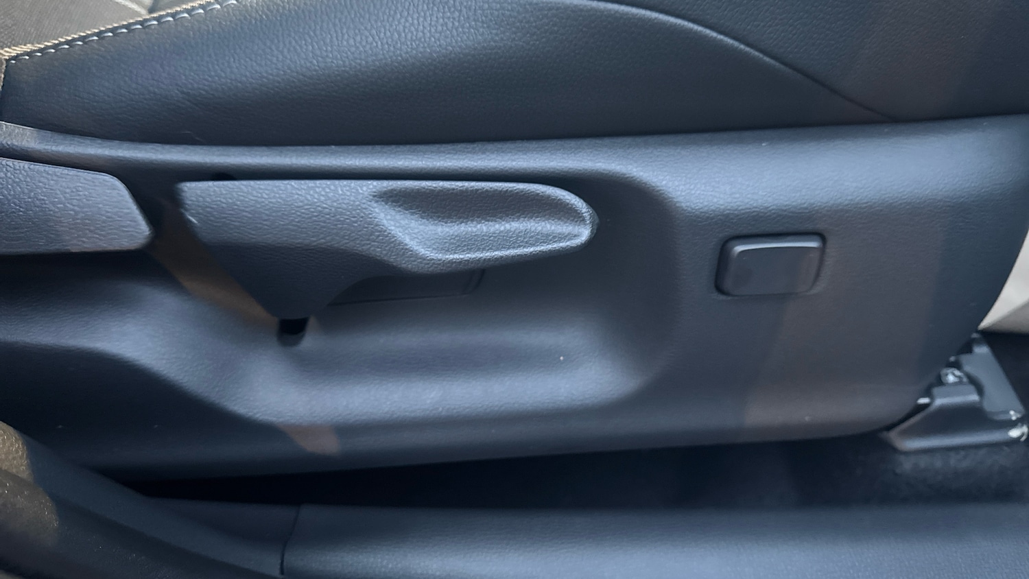 Used Toyota Yaris Cross 2025 for sale - 77136822: Photo 25