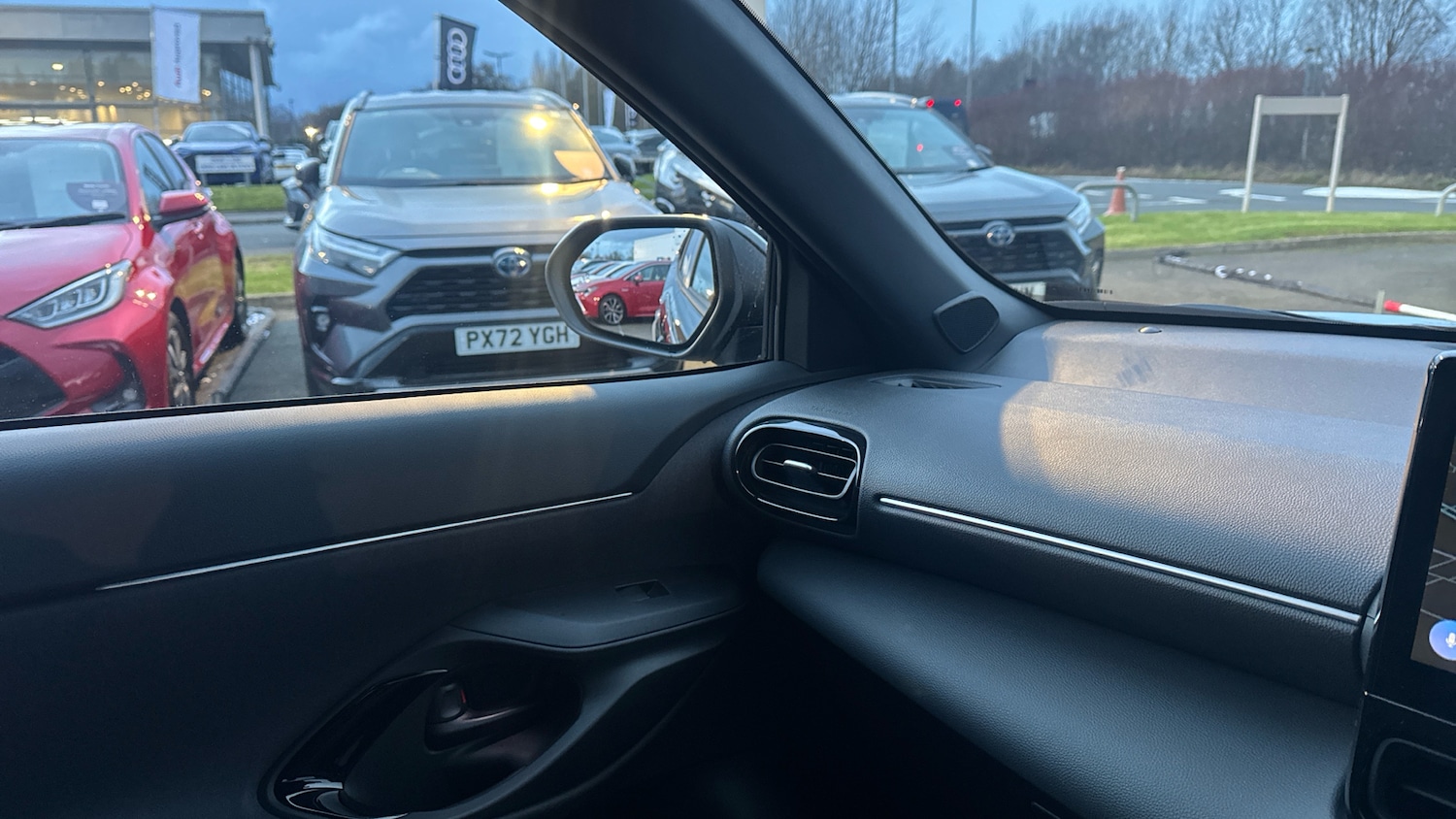 Used Toyota Yaris Cross 2025 for sale - 77136822: Photo 47