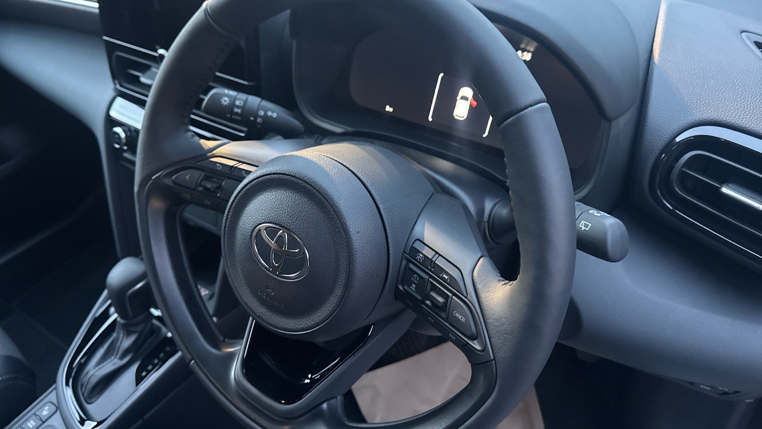 Used Toyota Yaris Cross 2025 for sale - 77136822: Photo 8