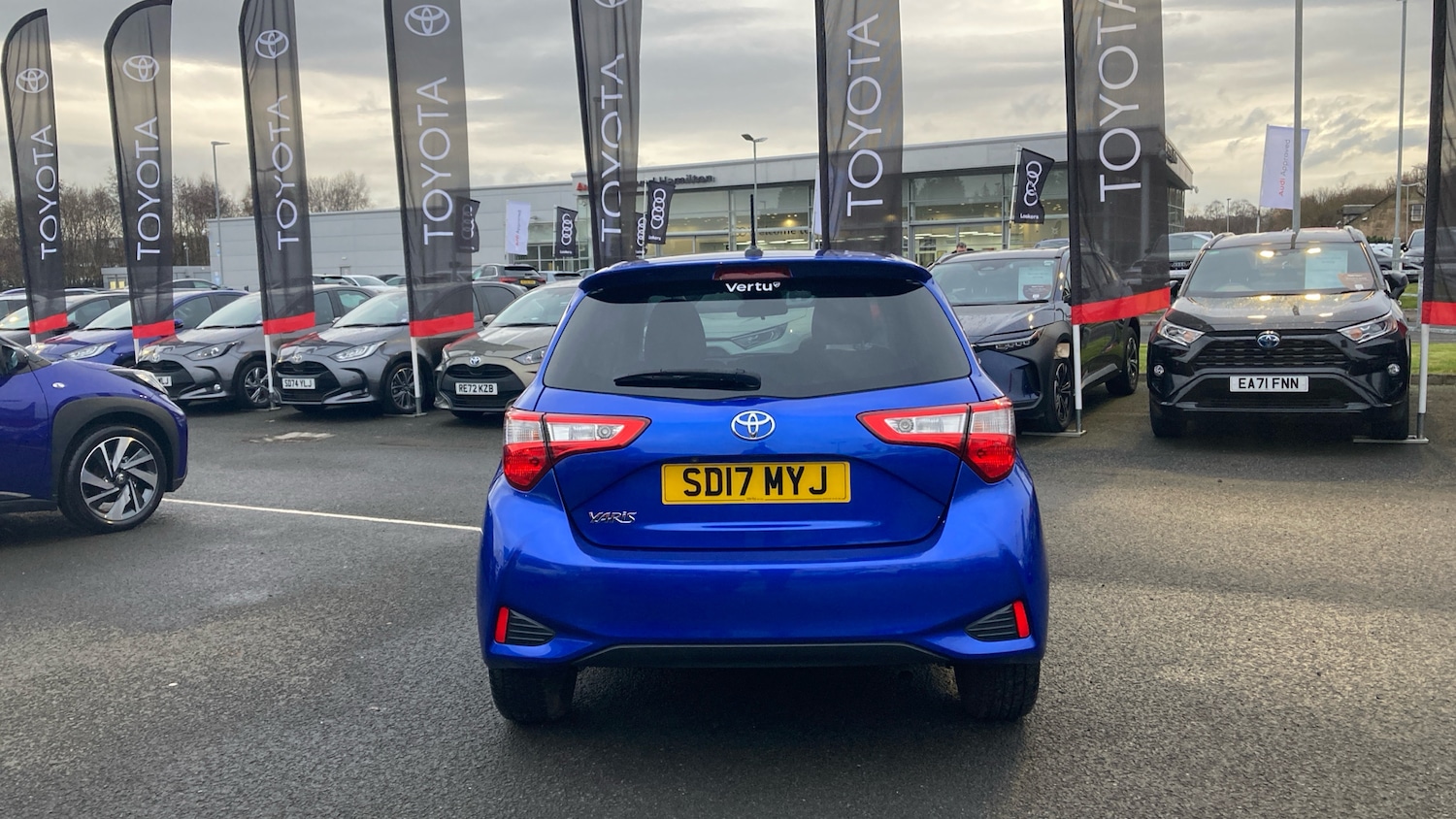 Used Toyota Yaris 2017 for sale - 76830561: Photo 19