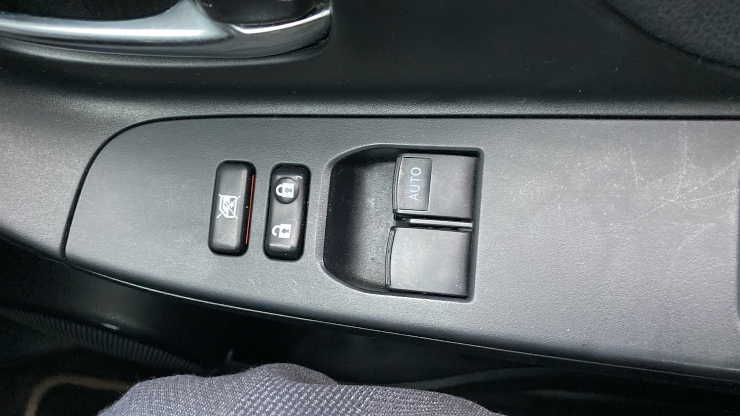 Used Toyota Yaris 2017 for sale - 76830561: Photo 31