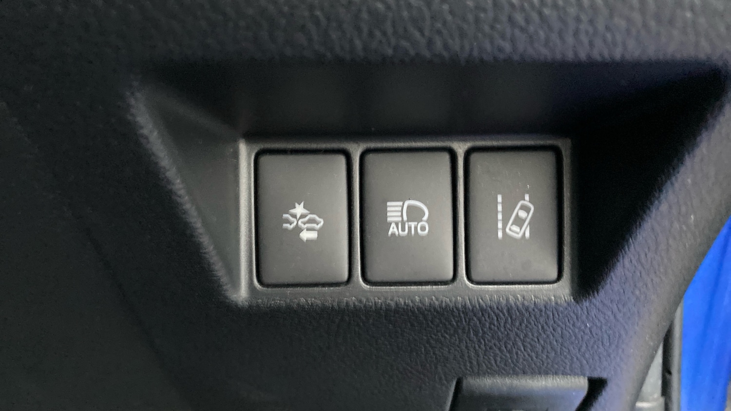 Used Toyota Yaris 2017 for sale - 76830561: Photo 32