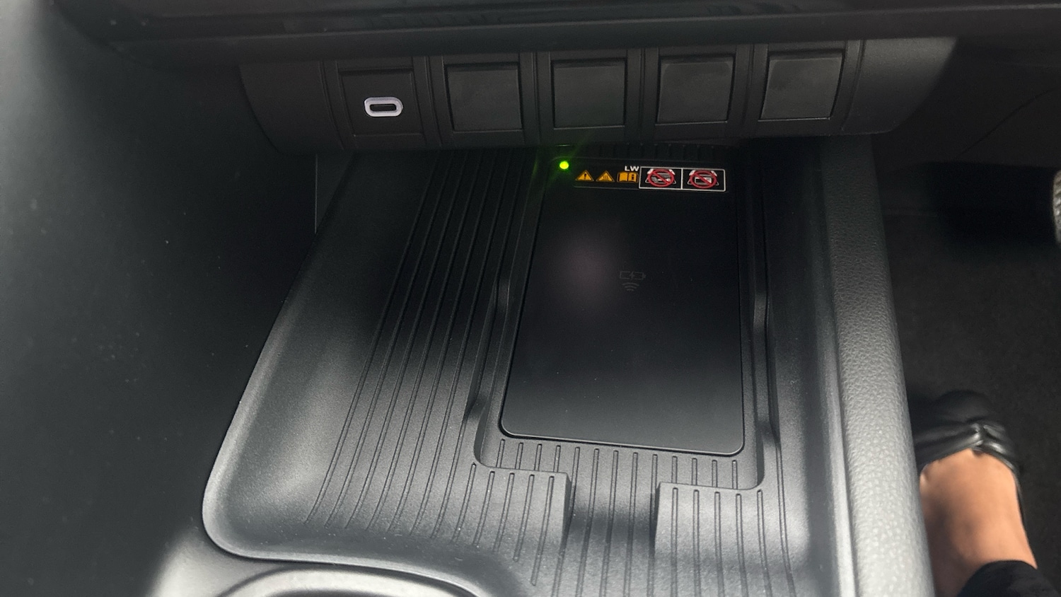 Used Toyota C-HR 2025 for sale - 76796801: Photo 33