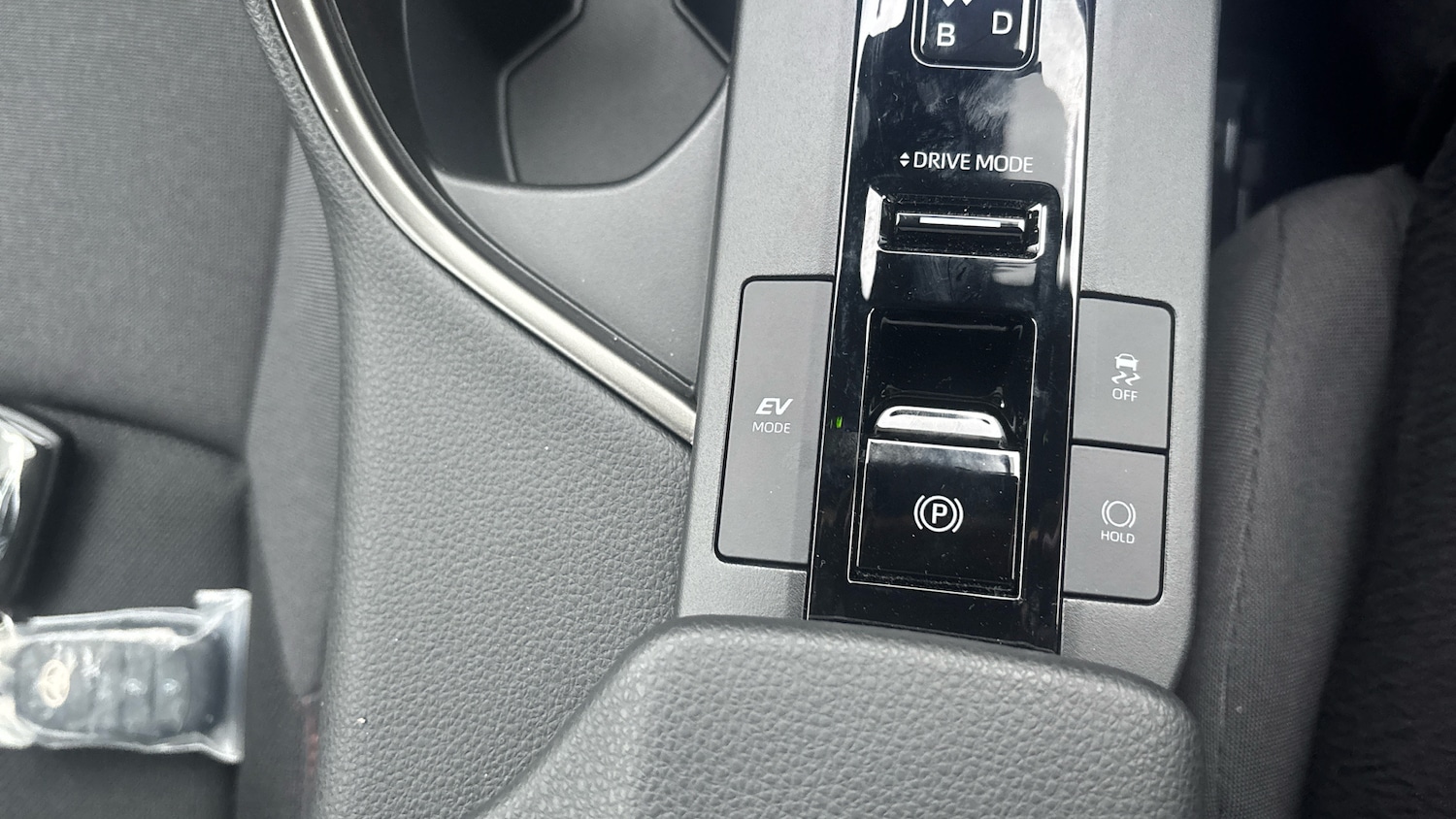 Used Toyota C-HR 2025 for sale - 76796801: Photo 44