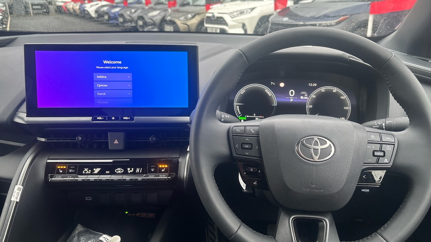 Used Toyota C-HR 2025 for sale - 76796801: Photo 6