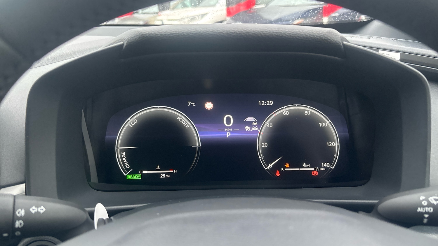 Used Toyota C-HR 2025 for sale - 76796801: Photo 9