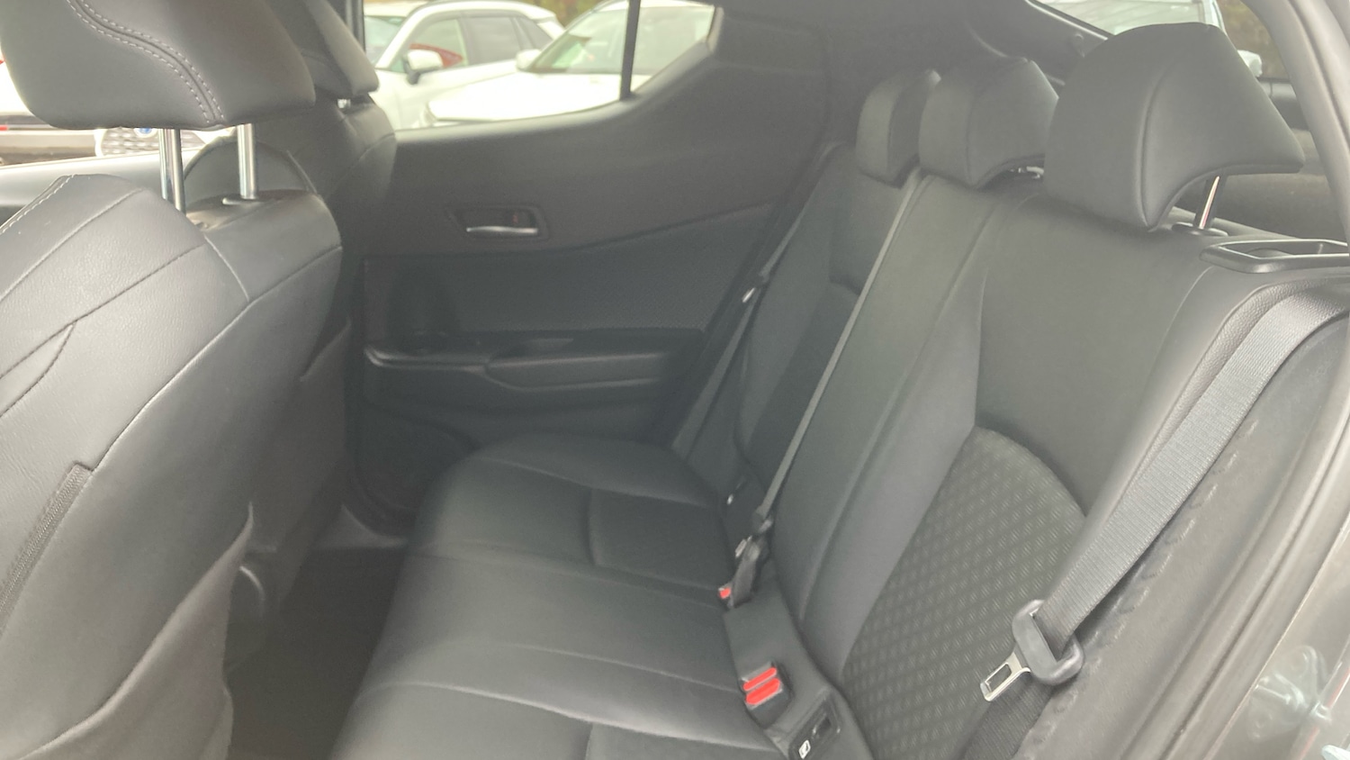 Used Toyota C-HR 2019 for sale - 76170642: Photo 12