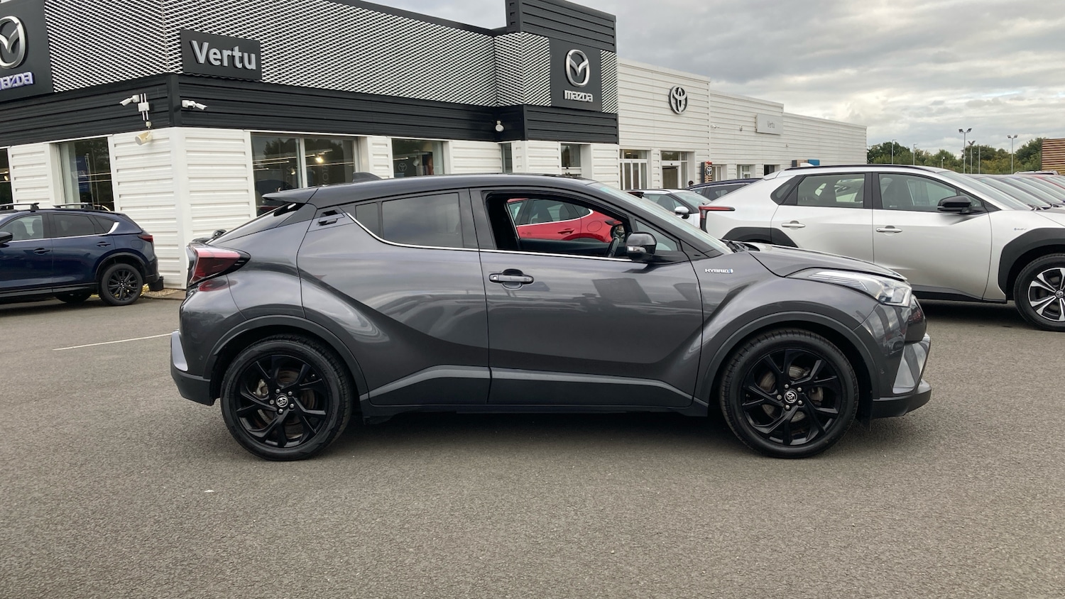 Used Toyota C-HR 2019 for sale - 76170642: Photo 16
