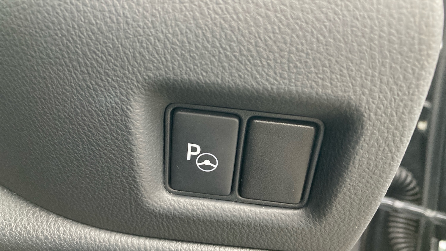 Used Toyota C-HR 2019 for sale - 76170642: Photo 21