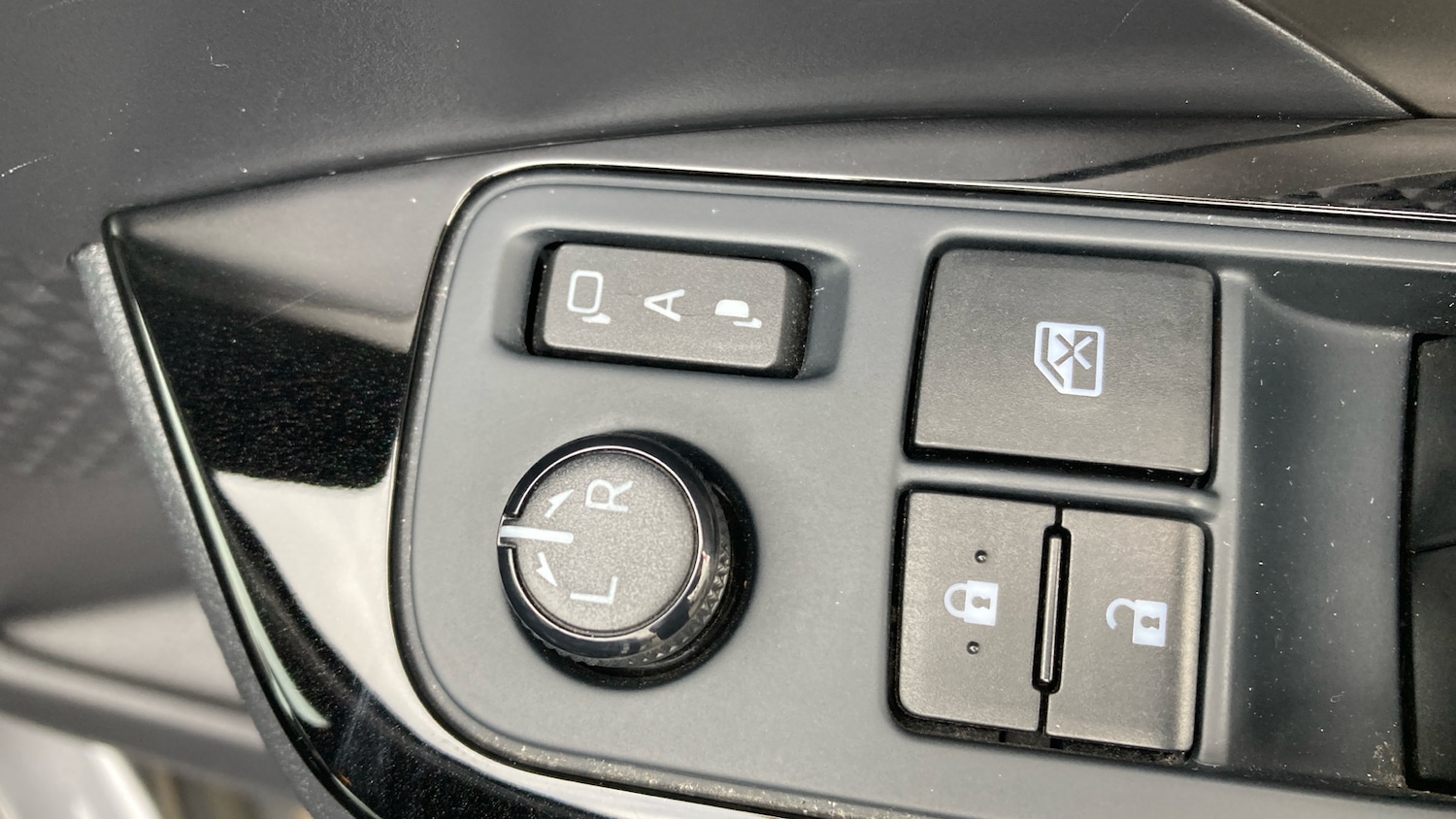 Used Toyota C-HR 2019 for sale - 76170642: Photo 23