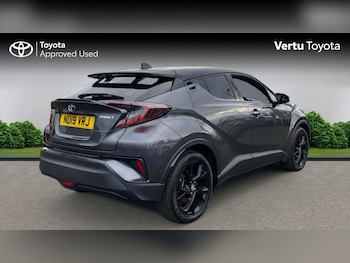 Used Toyota C-HR 2019 for sale - 76170642: Photo