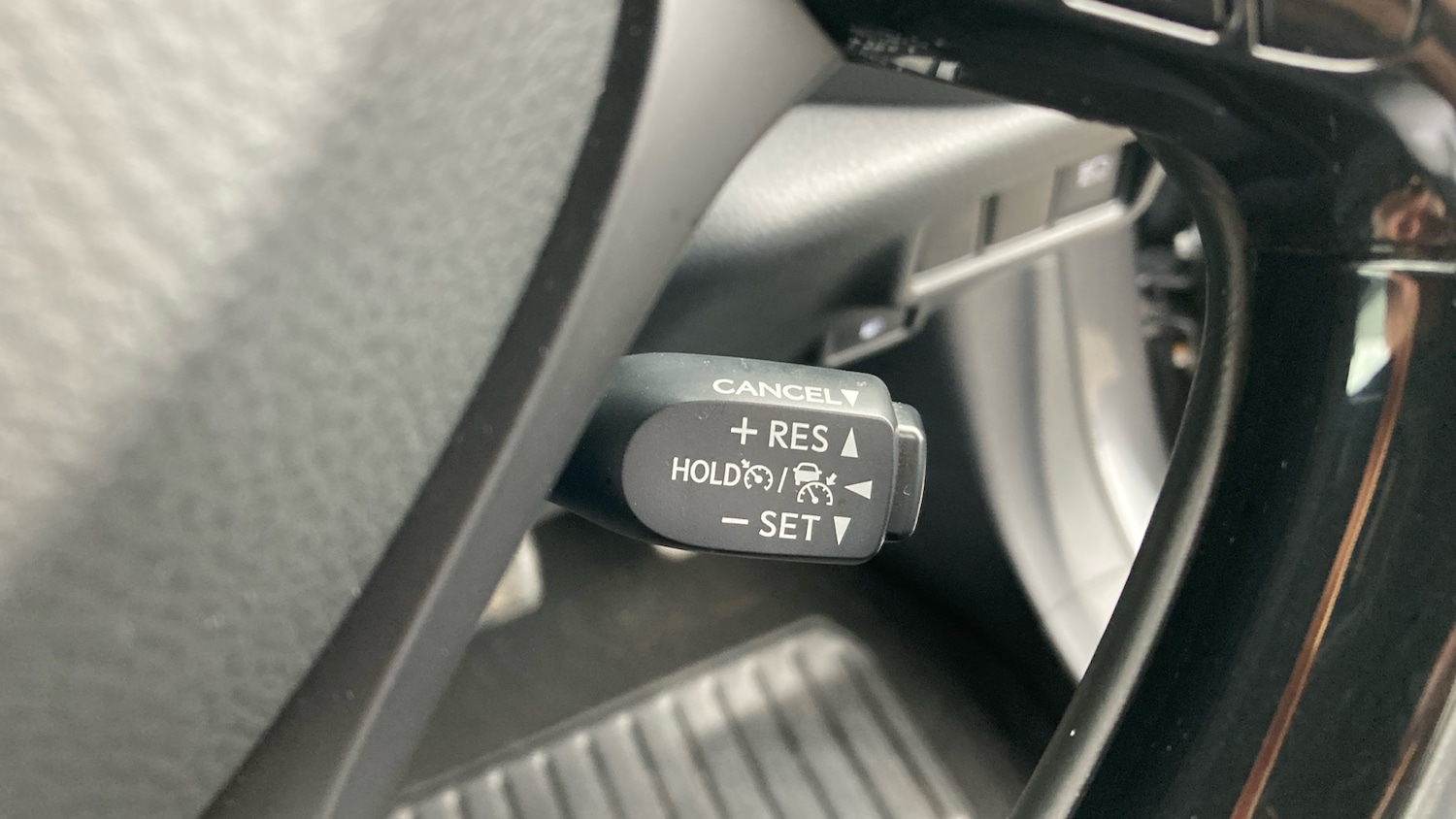 Used Toyota C-HR 2019 for sale - 76170642: Photo 35