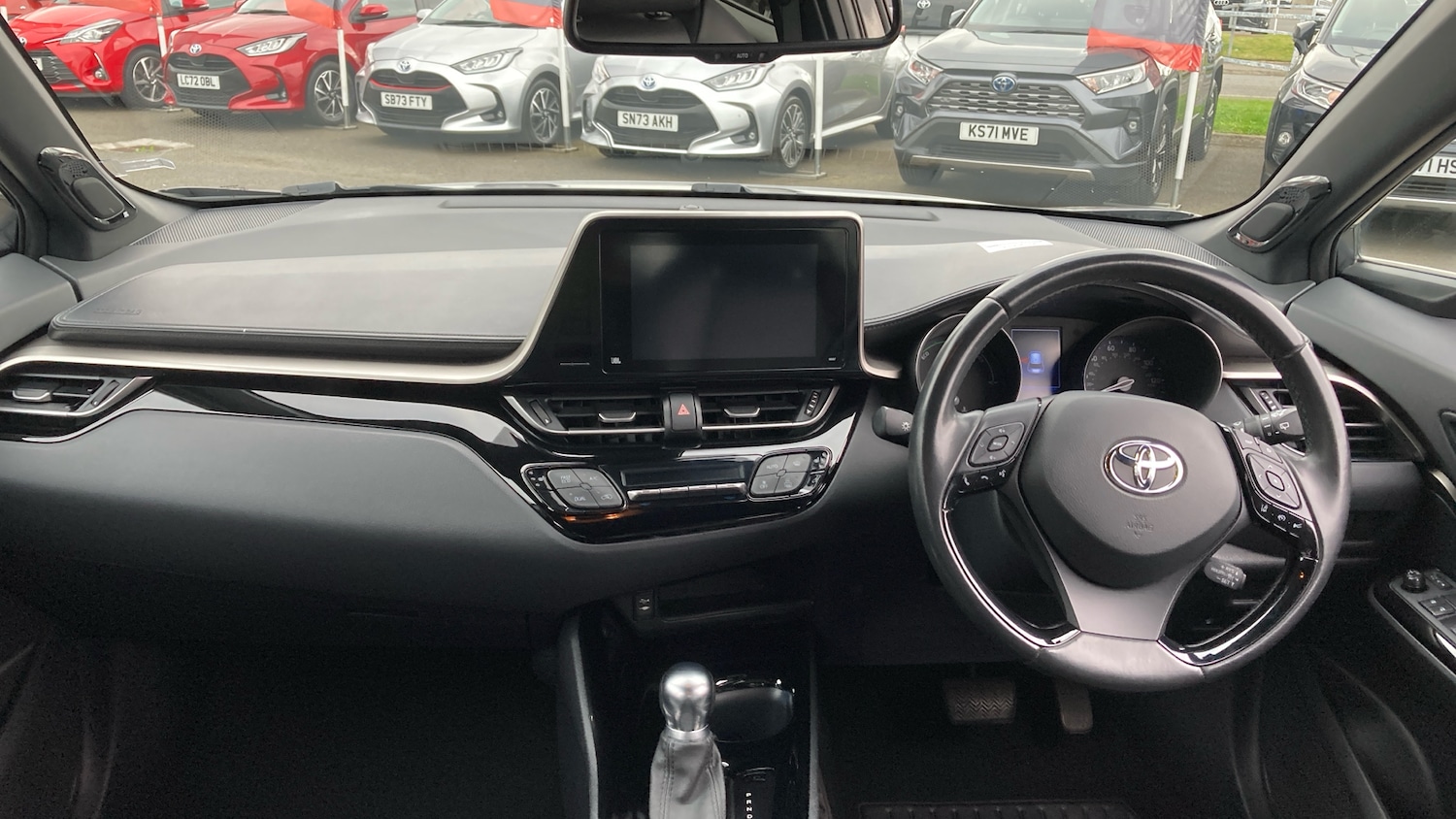 Used Toyota C-HR 2019 for sale - 76170642: Photo 5