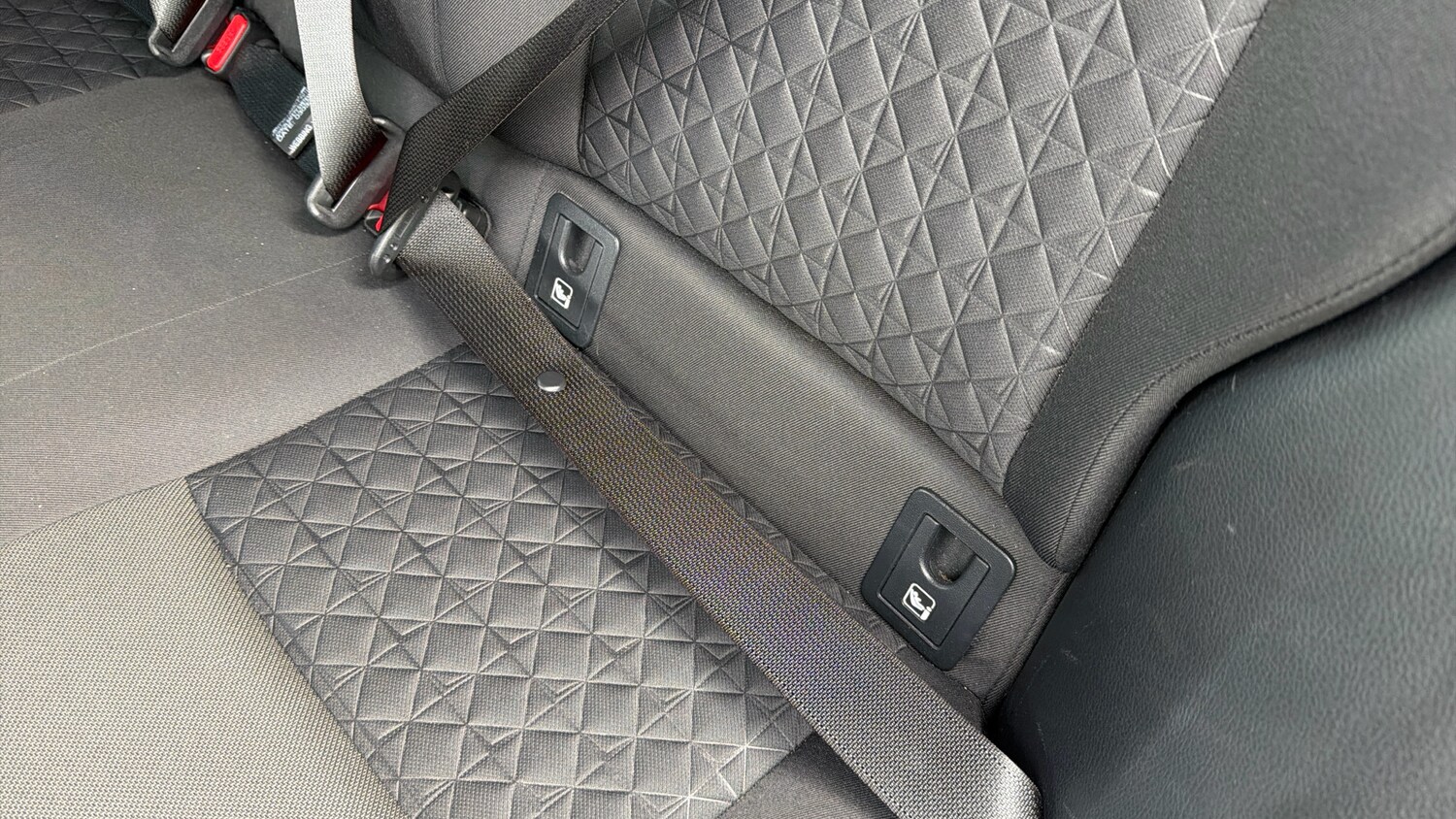 Used Toyota C-HR 2020 for sale - 78212223: Photo 22