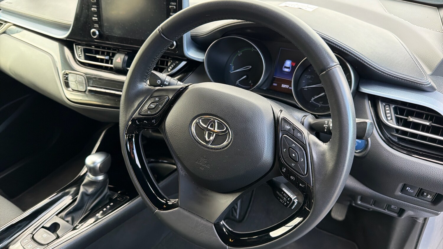 Used Toyota C-HR 2020 for sale - 78212223: Photo 8