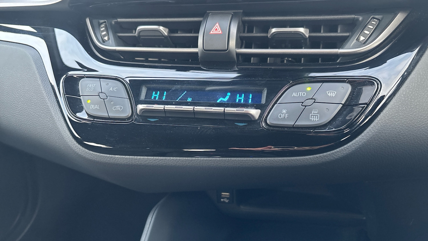 Used Toyota C-HR 2022 for sale - 76946714: Photo 21