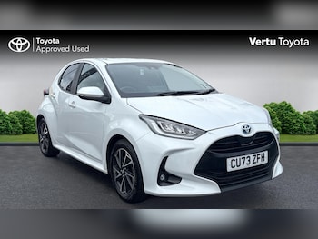Used Toyota Yaris 2024 for sale - 77618801: Photo