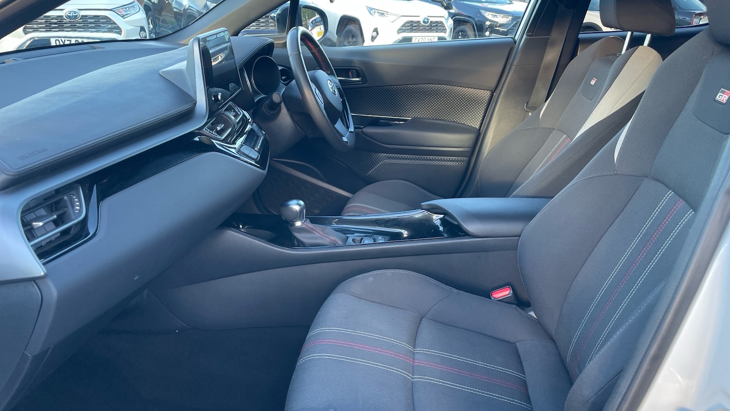 Used Toyota C-HR 2023 for sale - 76612523: Photo 10