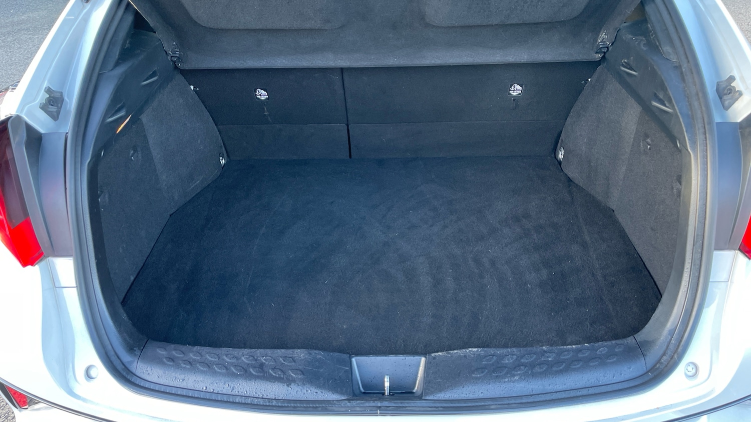 Used Toyota C-HR 2023 for sale - 76612523: Photo 14