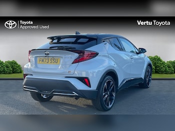 Used Toyota C-HR 2023 for sale - 76612523: Photo