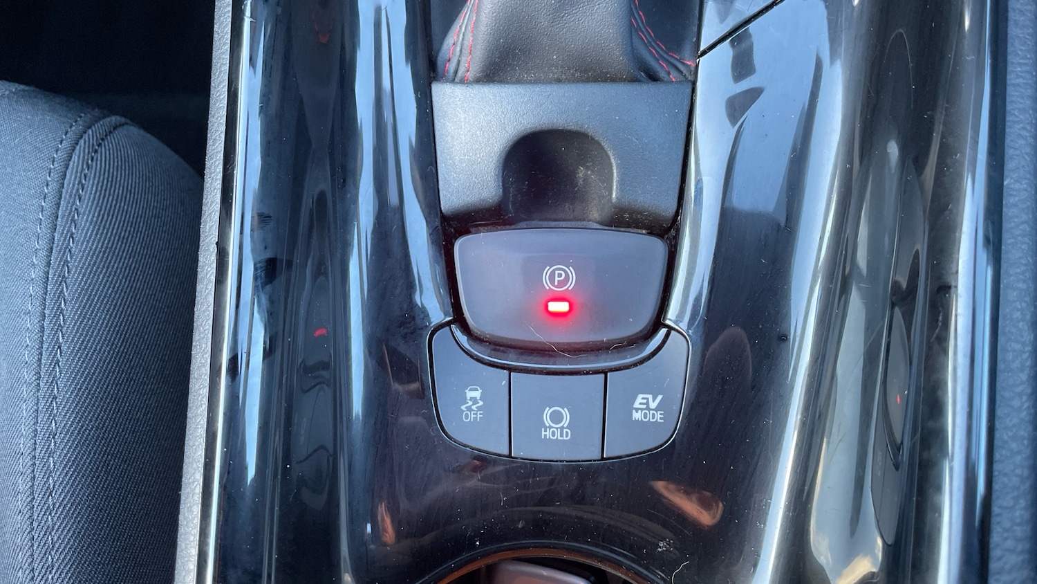 Used Toyota C-HR 2023 for sale - 76612523: Photo 36