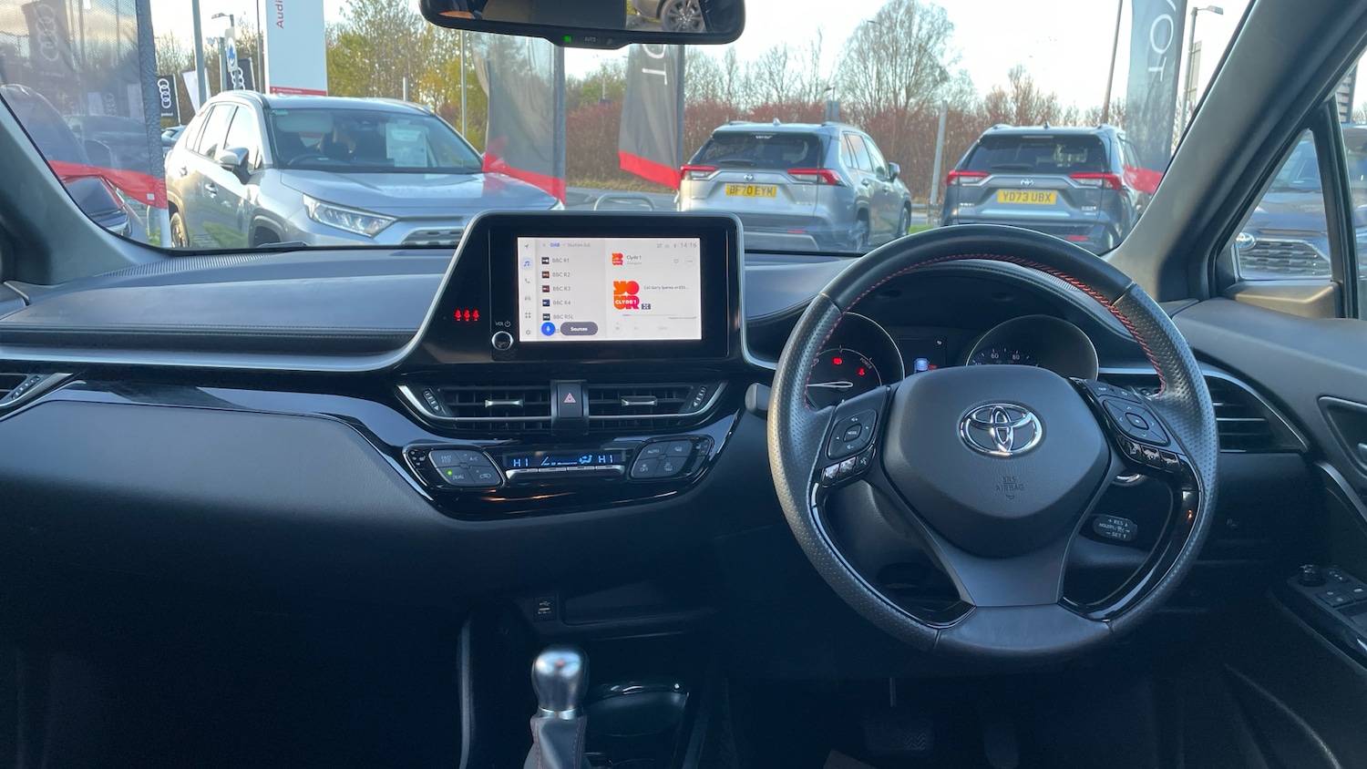 Used Toyota C-HR 2023 for sale - 76612523: Photo 5