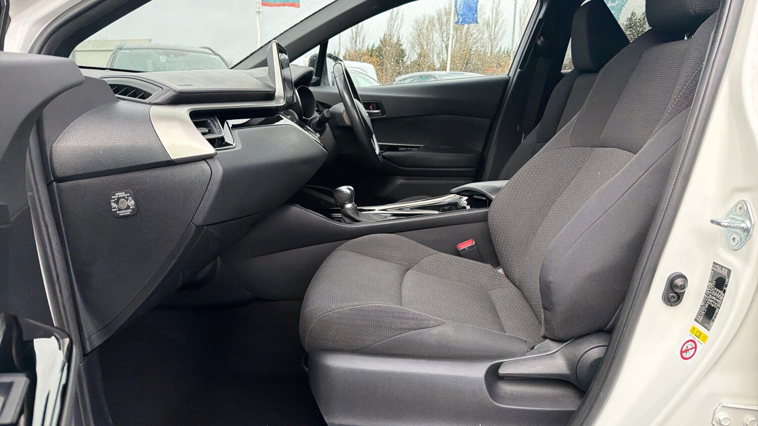 Used Toyota C-HR 2019 for sale - 78078037: Photo 10