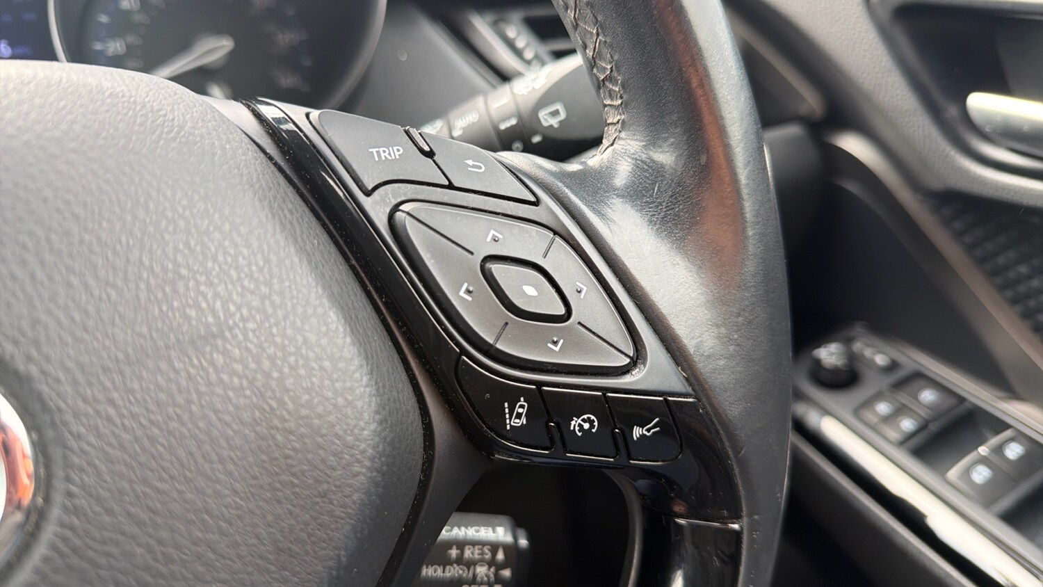 Used Toyota C-HR 2019 for sale - 78078037: Photo 33