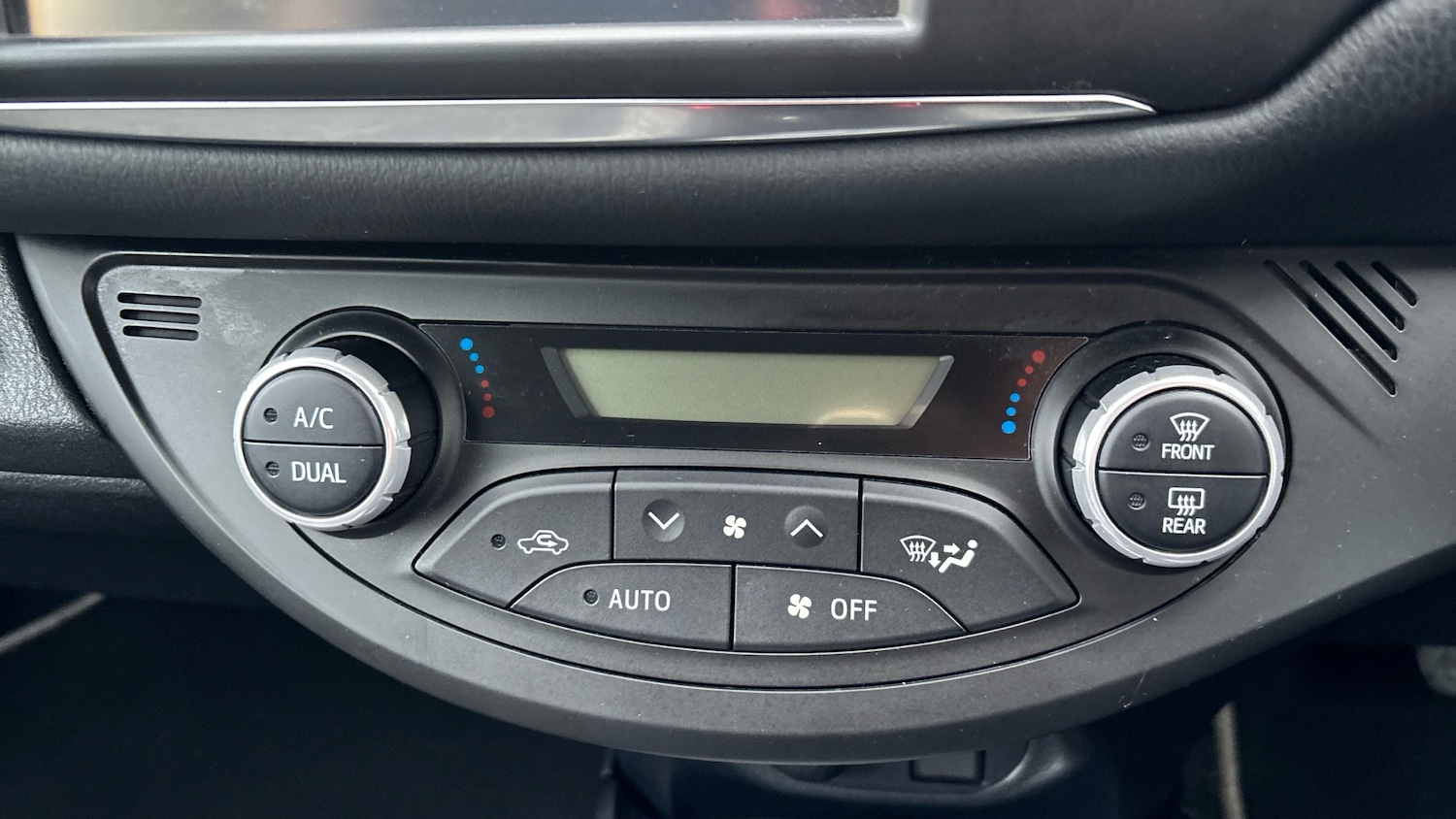 Used Toyota Yaris 2020 for sale - 77475529: Photo 21