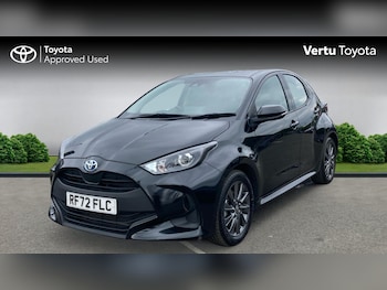 Used Toyota Yaris 2023 for sale - 79514320: Photo