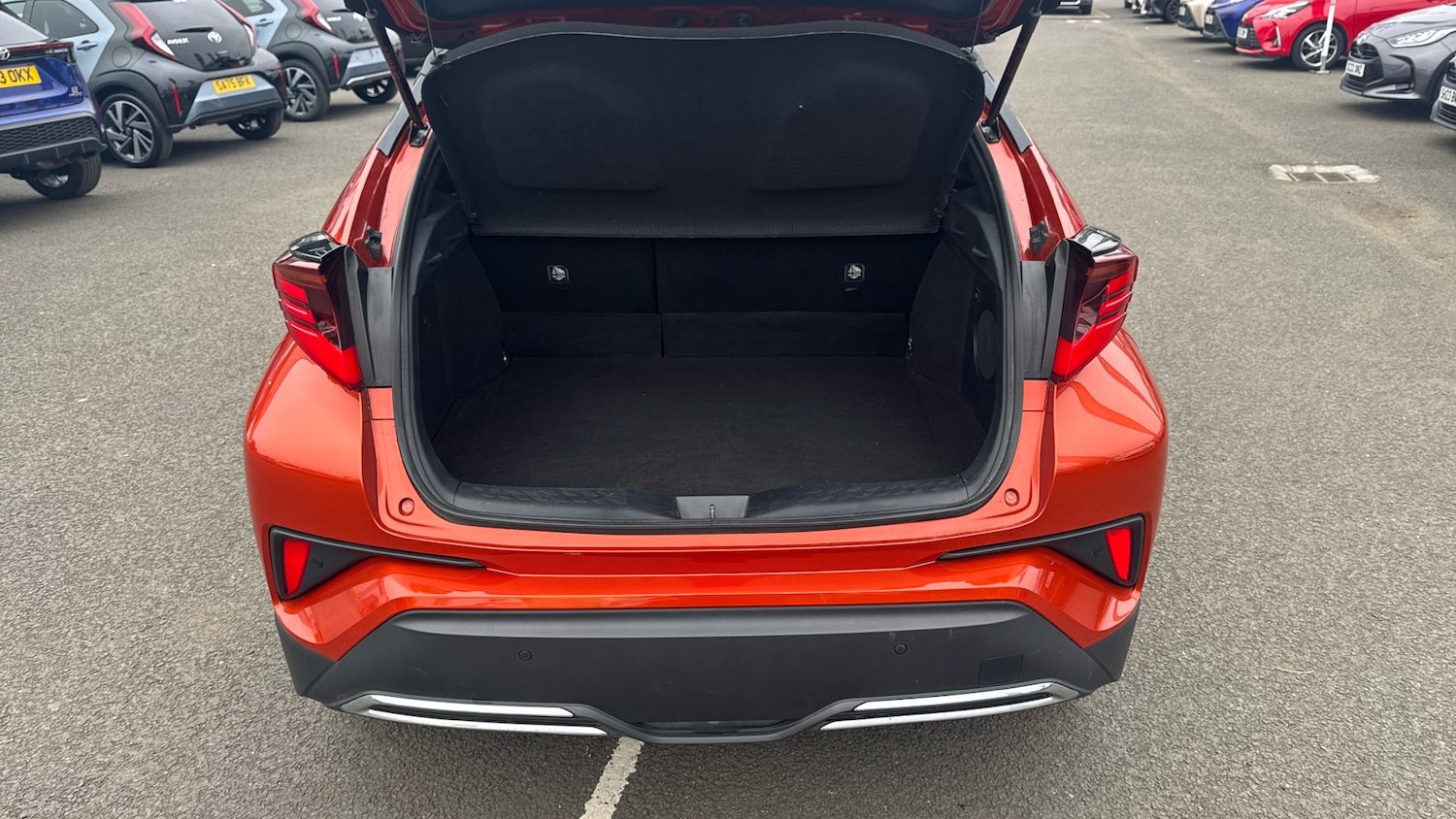 Used Toyota C-HR 2021 for sale - 76233055: Photo 14