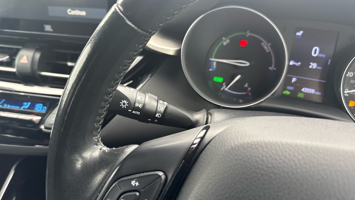 Used Toyota C-HR 2021 for sale - 76233055: Photo 30