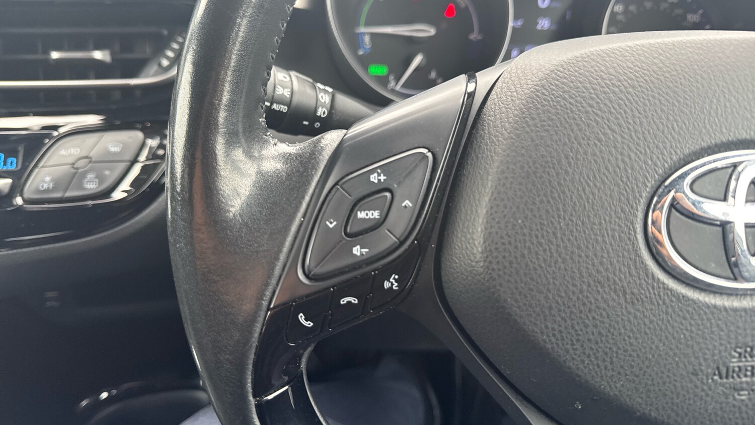Used Toyota C-HR 2021 for sale - 76233055: Photo 31