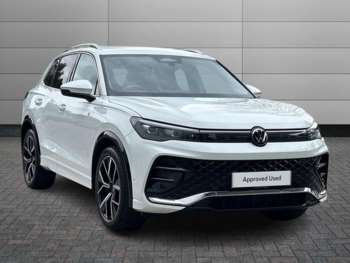 2025 - 1.5 eTSI (150ps) R-Line DSG Automatic 5-Door