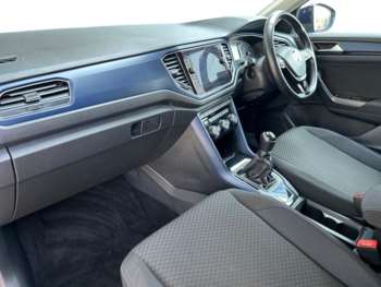 Used Volkswagen T-Roc 2020 for sale - 74718078: Photo