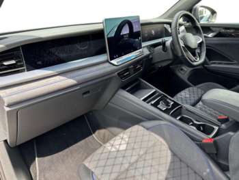 Used Volkswagen Touran 2025 for sale - 74938578: Photo