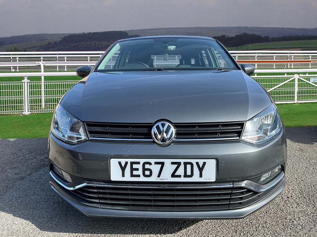 Used Volkswagen Polo 2017 for sale - 77665390: Photo 2